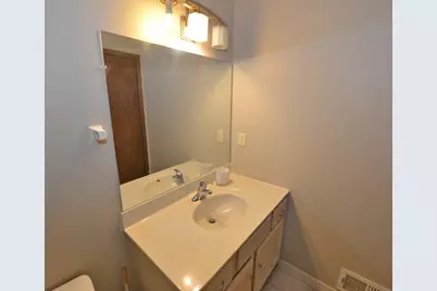 5616  Cambridge Ln #5, Racine, WI 53406 - Photo 18