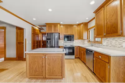 353  State St, Sheboygan Falls, WI 53085 - Photo 2