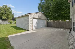 1818 29th St, Kenosha, WI 53140 - Photo 14