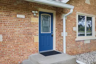 4809 W Loomis Rd, Greenfield, WI 53220 - Photo 24