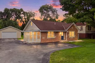 4809 W Loomis Rd, Greenfield, WI 53220 - Photo 28