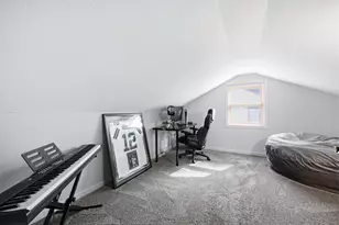 4809 W Loomis Rd, Greenfield, WI 53220 - Photo 16