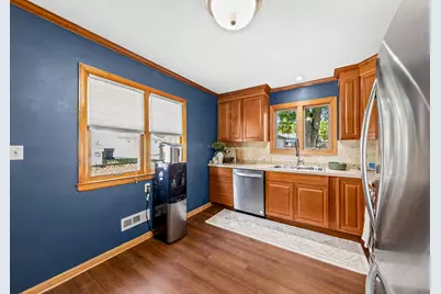 2637 S 86th St, West Allis, WI 53227 - Photo 18