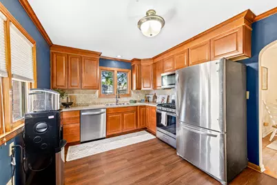 2637 S 86th St, West Allis, WI 53227 - Photo 14
