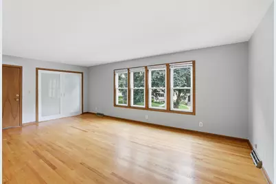 4538 N Larkin St, Shorewood, WI 53211 - Photo 10