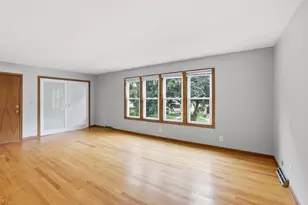 4538 N Larkin St, Shorewood, WI 53211 - Photo 10