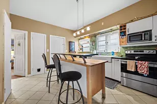 2962 N Pierce St, Milwaukee, WI 53212 - Photo 10