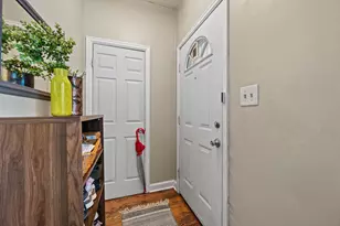 2962 N Pierce St, Milwaukee, WI 53212 - Photo 4