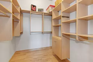1325 N Van Buren St, Milwaukee, WI 53202 - Photo 14