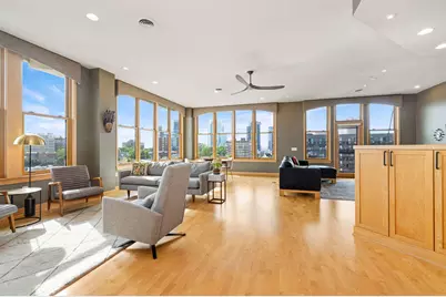 1325 N Van Buren St #601, Milwaukee, WI 53202 - Photo 2