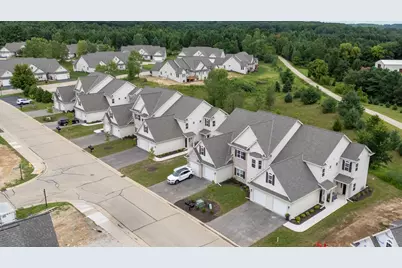1848  Woodland Way #431, Slinger, WI 53086 - Photo 4