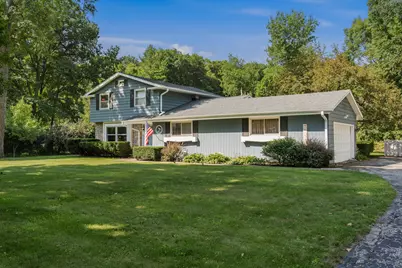 755  Tower Hill Dr, Brookfield, WI 53045 - Photo 4