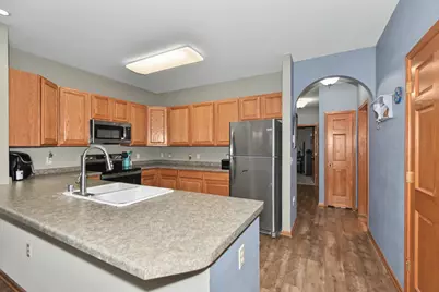 W173N5537  Ravenwood Dr #5537, Menomonee Falls, WI 53051 - Photo 12