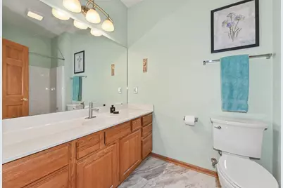 W173N5537  Ravenwood Dr #5537, Menomonee Falls, WI 53051 - Photo 16