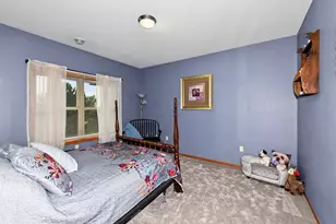 W173N5537 Ravenwood Dr, Menomonee Falls, WI 53051 - Photo 20