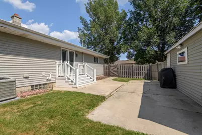 3233 E Henry Ave, Cudahy, WI 53110 - Photo 28