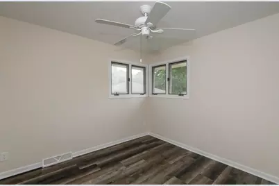 3233 E Henry Ave, Cudahy, WI 53110 - Photo 16