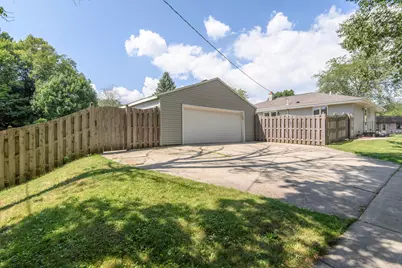 3233 E Henry Ave, Cudahy, WI 53110 - Photo 32