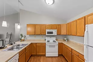 W1062 Marietta Ave, Ixonia, WI 53036 - Photo 8
