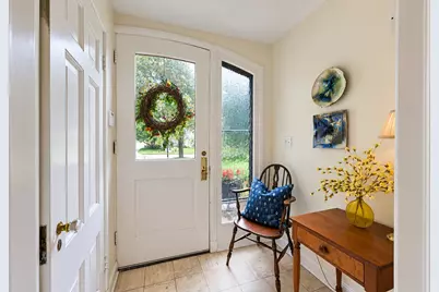 7822 W Wisconsin Ave, Wauwatosa, WI 53213 - Photo 6