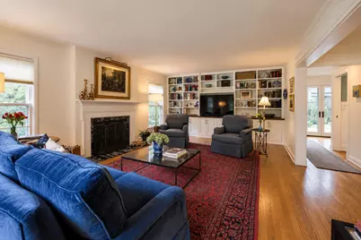 7822 W Wisconsin Ave, Wauwatosa, WI 53213 - Photo 10