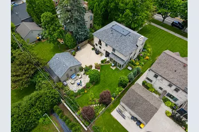 7822 W Wisconsin Ave, Wauwatosa, WI 53213 - Photo 4
