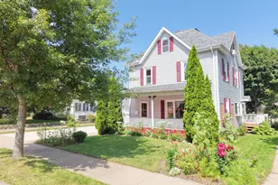 420 W Decker St, Viroqua, WI 54665 - Photo 2