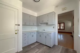 1605 Yout St, Racine, WI 53404 - Photo 10