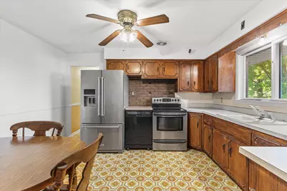 1915  Miller St, West Bend, WI 53095 - Photo 14