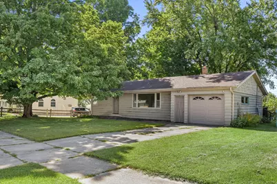 1915  Miller St, West Bend, WI 53095 - Photo 28