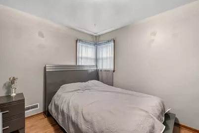 2567 S 60th St, West Allis, WI 53219 - Photo 20