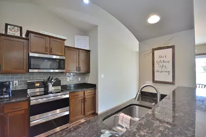 1417  Mamerow Ln, Oconomowoc, WI 53066 - Photo 10