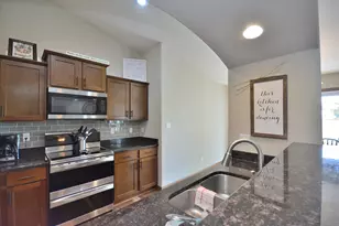 1417 Mamerow Ln, Oconomowoc, WI 53066 - Photo 10