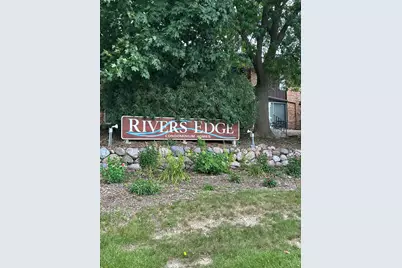4155 W Rivers Edge Cir #10, Brown Deer, WI 53209 - Photo 2