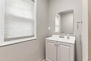 2621 Blaine Ave, Racine, WI 53405 - Photo 10