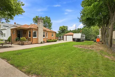2621  Blaine Ave, Racine, WI 53405 - Photo 18
