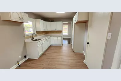 4735 W Fon Du Lac Ave, Milwaukee, WI 53216 - Photo 4