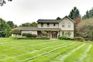 W264N6615 Hillview Dr, Lisbon, WI 53089 - Photo 2