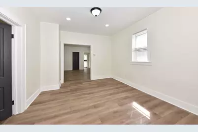 2209 N Dr. William Finlayson St, Milwaukee, WI 53212 - Photo 4