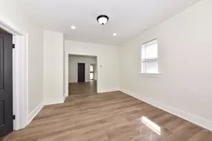 2209 N Dr William Finlayson St, Milwaukee, WI 53212 - Photo 4