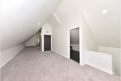 2209 N Dr. William Finlayson St, Milwaukee, WI 53212 - Photo 10