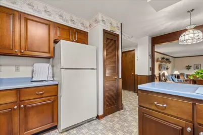 1713  Howlett Ln, Waukesha, WI 53186 - Photo 18