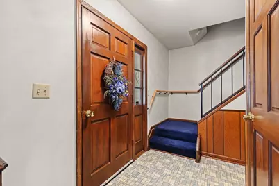 1713  Howlett Ln, Waukesha, WI 53186 - Photo 8