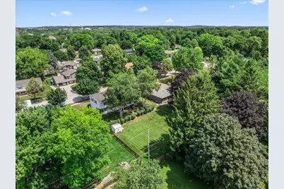 1713  Howlett Ln, Waukesha, WI 53186 - Photo 54