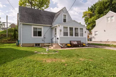 2101  Oaklawn Ave, Waukesha, WI 53188 - Photo 40