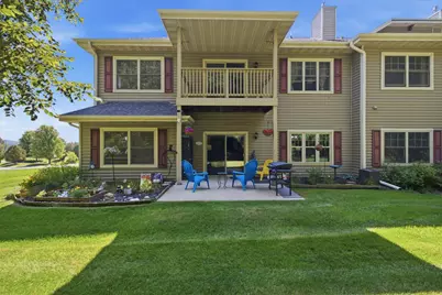 958  Autumn Ridge Ln, Hartford, WI 53027 - Photo 20