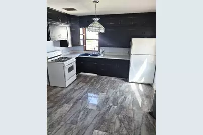 529  West Blvd, Racine, WI 53405 - Photo 8