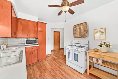 2822 N 70th St #2824, Milwaukee, WI 53210 - Photo 14