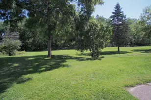 521 Humboldt St, Watertown, WI 53094 - Photo 8
