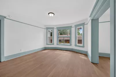 2423  Cleveland Pl, South Milwaukee, WI 53172 - Photo 8